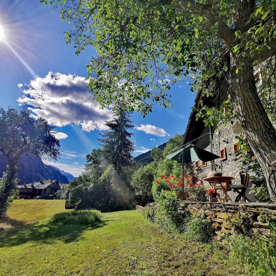 Bed and Breakfast Grange Epiney Bed E Breakfast Ла-Саль Экстерьер фото