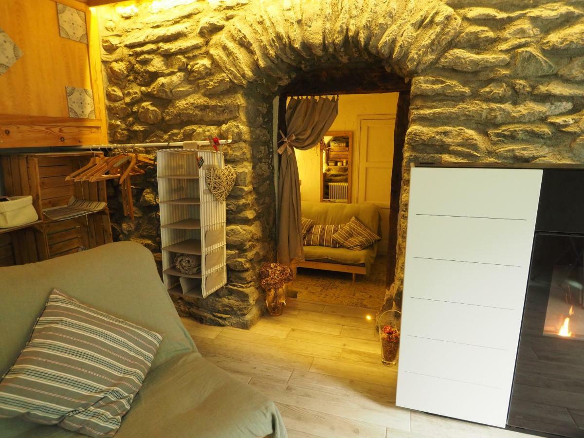 Bed and Breakfast Grange Epiney Bed E Breakfast Ла-Саль Экстерьер фото