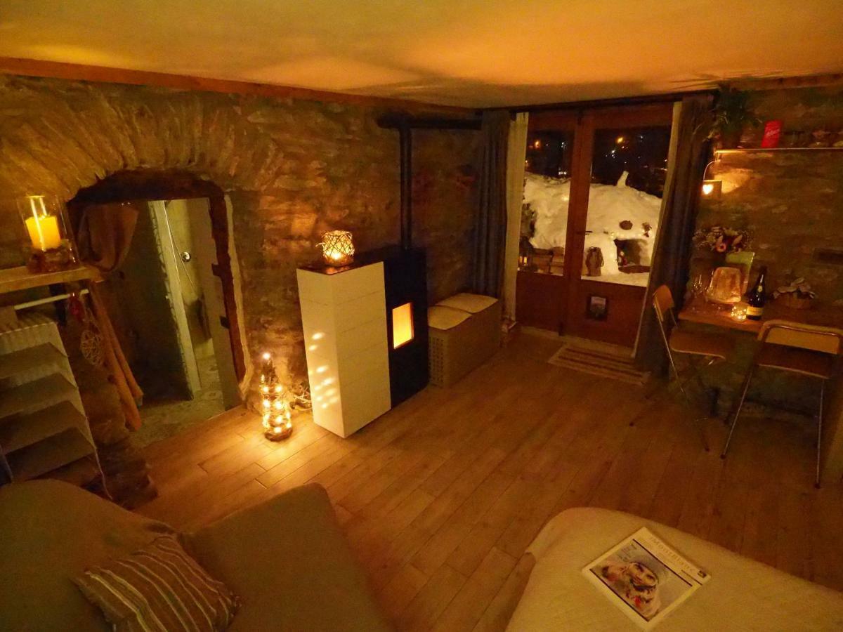 Bed and Breakfast Grange Epiney Bed E Breakfast Ла-Саль Экстерьер фото
