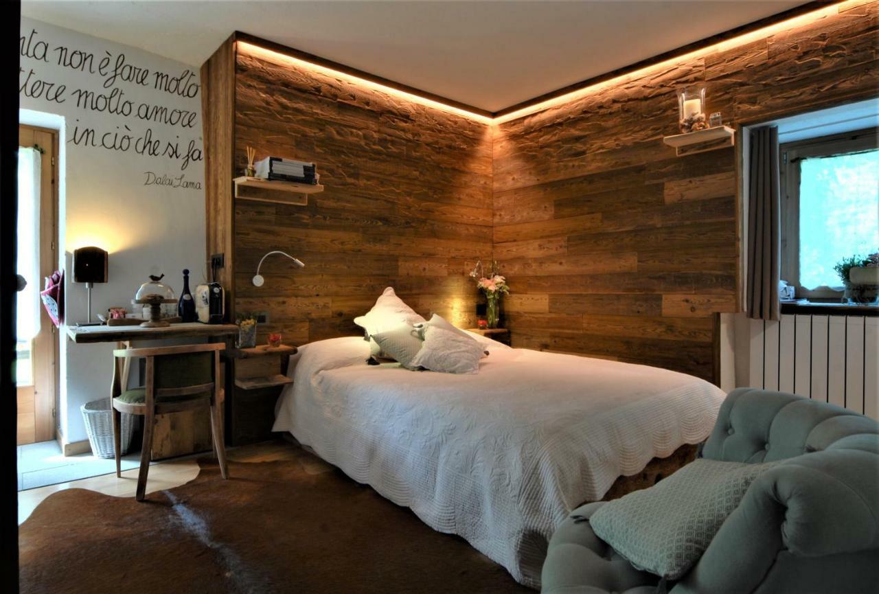 Bed and Breakfast Grange Epiney Bed E Breakfast Ла-Саль Экстерьер фото